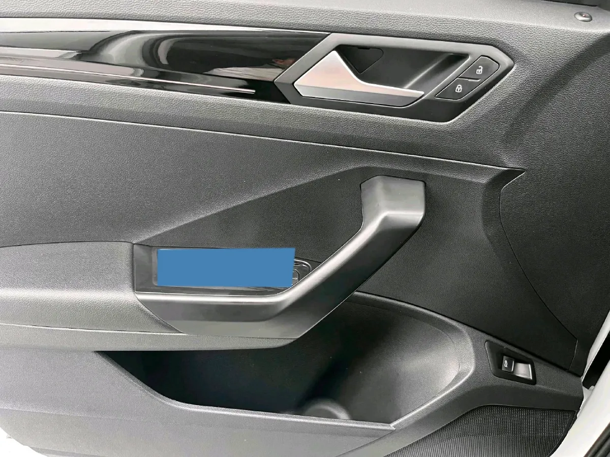 2022 Volkswagen T-Roc 1.4T 150HP L4 7DCT,autocango,china used car exporter,china ev exporter,chinese used car exporter,chinese used ev exporter