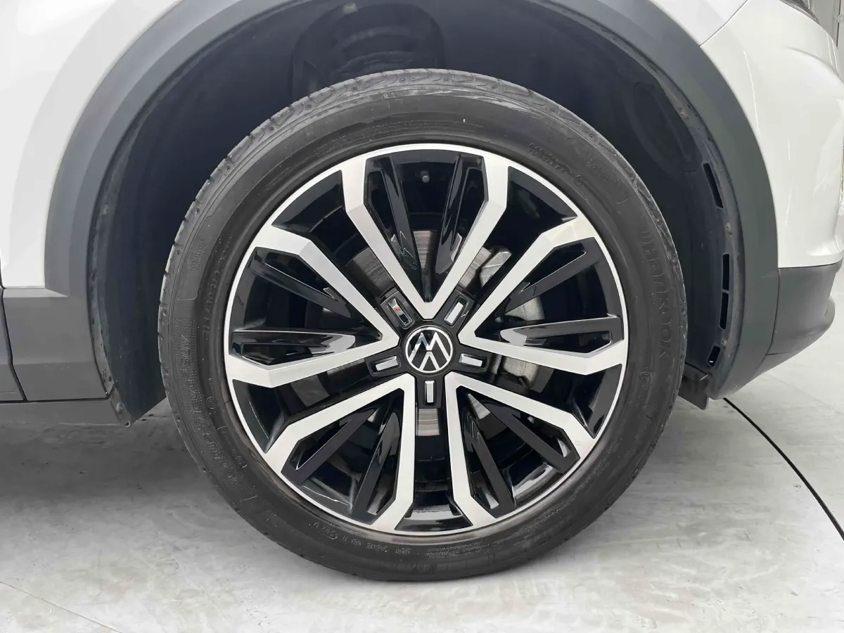 2022 Volkswagen T-Roc 1.4T 150HP L4 7DCT,autocango,china used car exporter,china ev exporter,chinese used car exporter,chinese used ev exporter