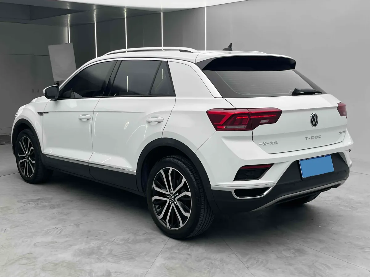 2022 Volkswagen T-Roc 1.4T 150HP L4 7DCT,autocango,china used car exporter,china ev exporter,chinese used car exporter,chinese used ev exporter