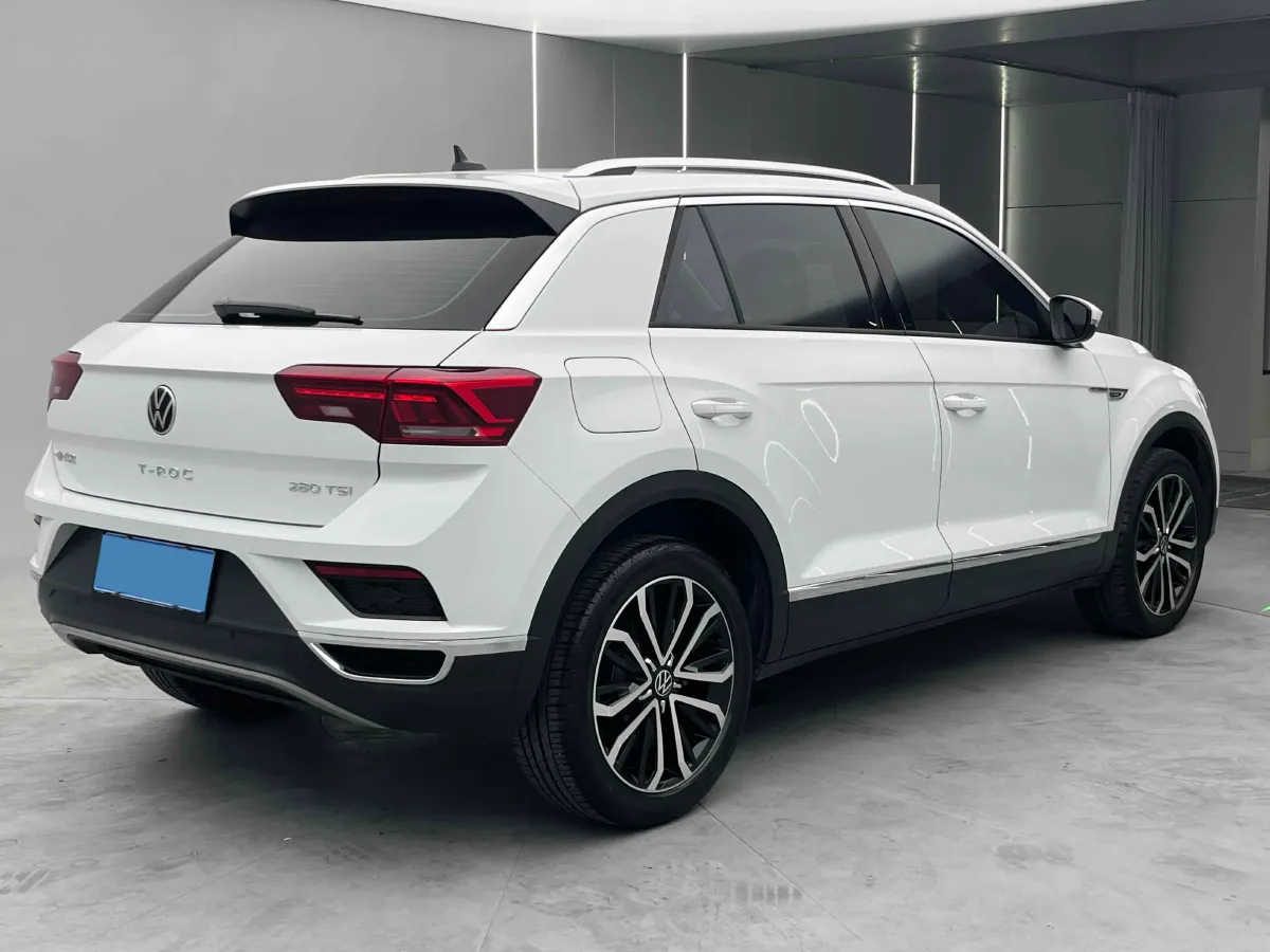 2022 Volkswagen T-Roc 1.4T 150HP L4 7DCT,autocango,china used car exporter,china ev exporter,chinese used car exporter,chinese used ev exporter