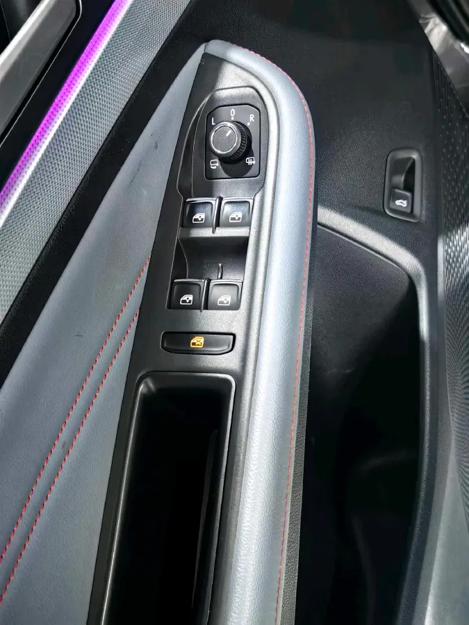 2022 Jetour DASHING i-DM 1.5T 156HP L4 3DHT PHEV 19.27KWH,autocango,china used car exporter,china ev exporter,chinese used car exporter,chinese used ev exporter