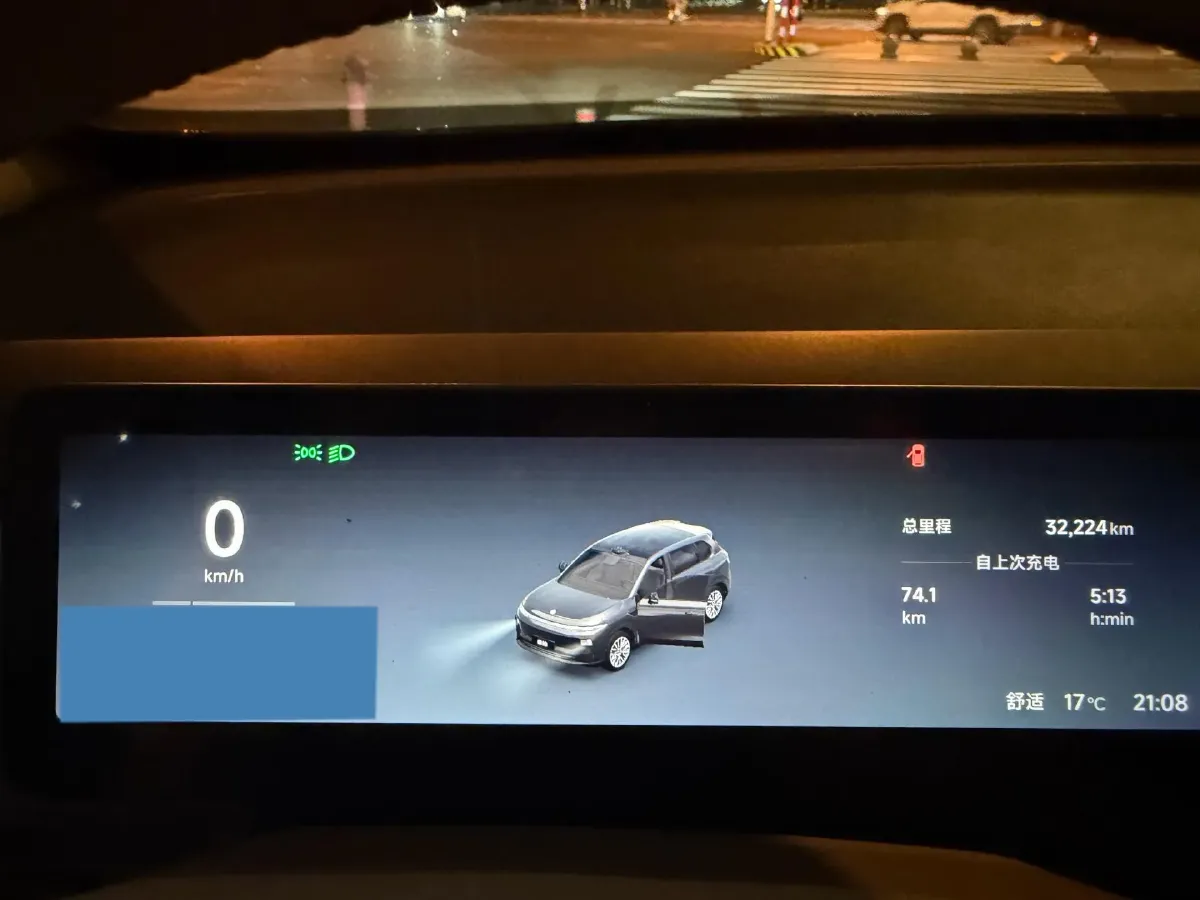 2025 Leapmotor B10 BEV 67.1KWH,autocango,china used car exporter,china ev exporter,chinese used car exporter,chinese used ev exporter