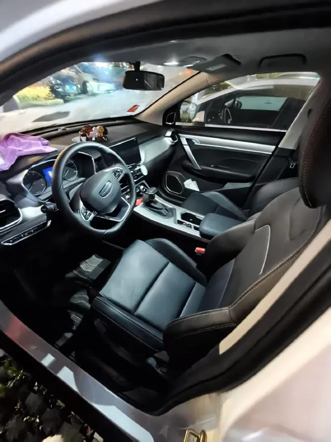 2025 Geely Coolray 1.5L 126HP L4 CVT,autocango,china used car exporter,china ev exporter,chinese used car exporter,chinese used ev exporter