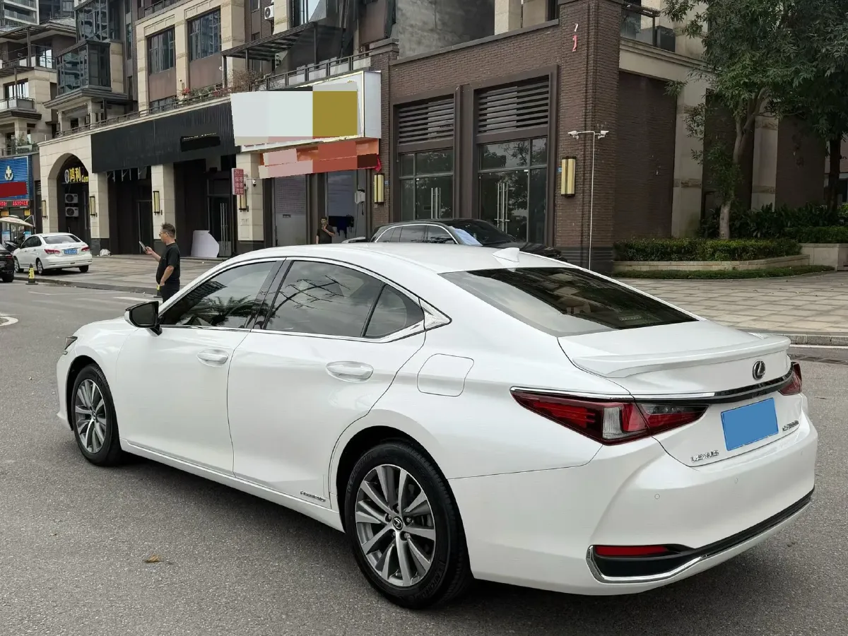2018 Lexus ES 2.5L 178HP L4 E-CVT Hybrid,autocango,china used car exporter,china ev exporter,chinese used car exporter,chinese used ev exporter