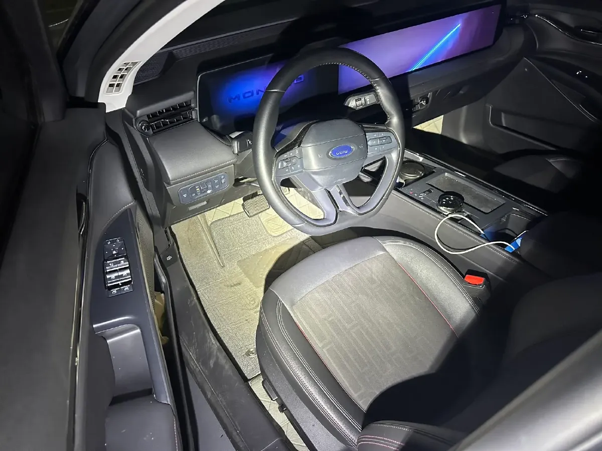 2023 Ford Mondeo 2.0T 254HP L4 8AT,autocango,china used car exporter,china ev exporter,chinese used car exporter,chinese used ev exporter