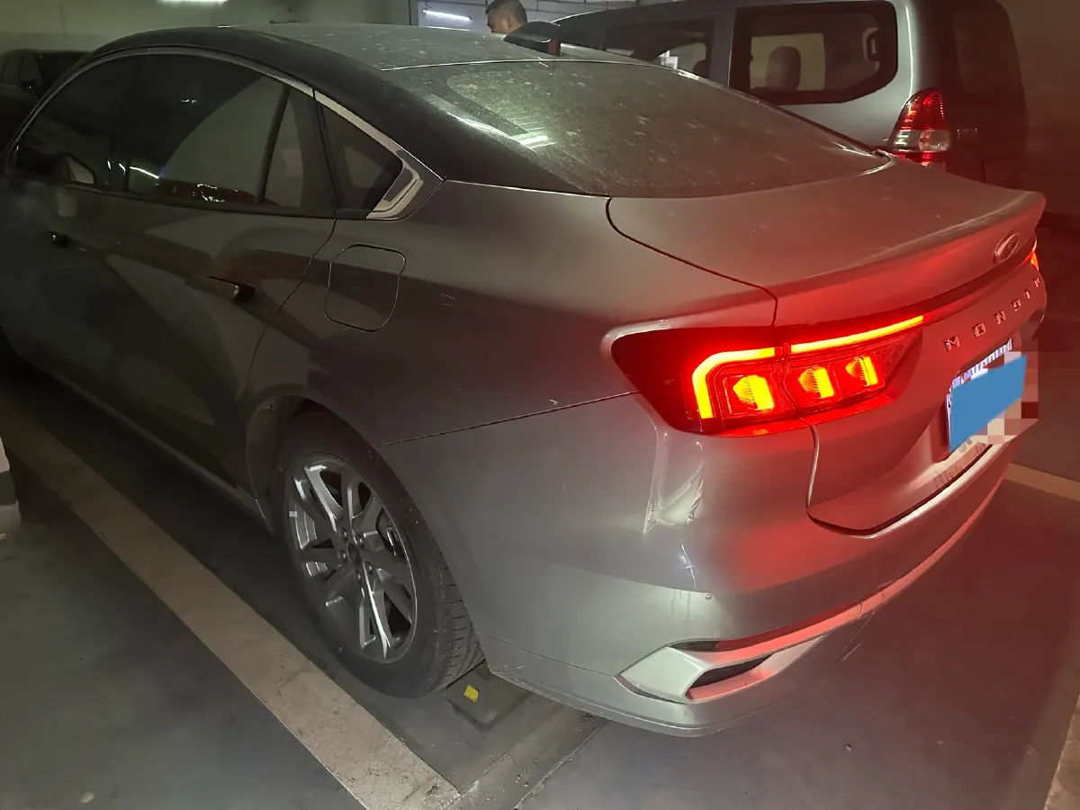 2023 Ford Mondeo 2.0T 254HP L4 8AT,autocango,china used car exporter,china ev exporter,chinese used car exporter,chinese used ev exporter