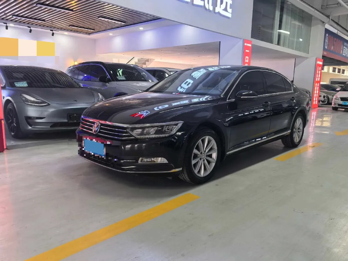 2019 Volkswagen Magotan 2.0T 186HP L4 7DCT,autocango,china used car exporter,china ev exporter,chinese used car exporter,chinese used ev exporter