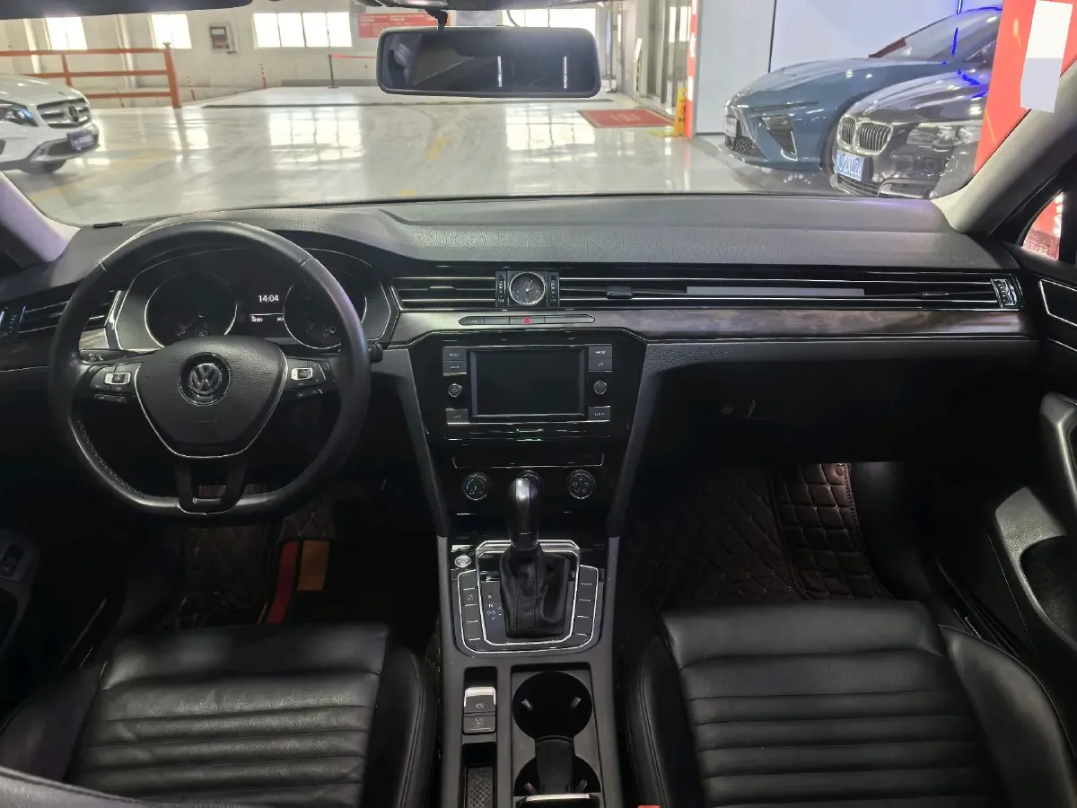 2019 Volkswagen Magotan 2.0T 186HP L4 7DCT,autocango,china used car exporter,china ev exporter,chinese used car exporter,chinese used ev exporter