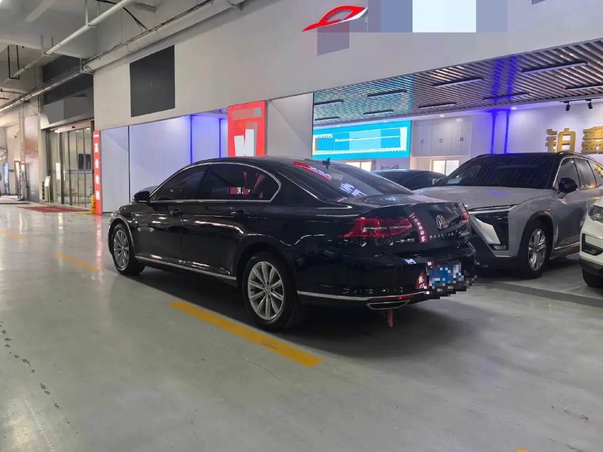 2019 Volkswagen Magotan 2.0T 186HP L4 7DCT,autocango,china used car exporter,china ev exporter,chinese used car exporter,chinese used ev exporter