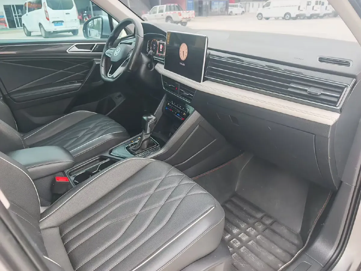 2022 Toyota Wildlander 2.5L 178HP L4 E-CVT Hybrid,autocango,china used car exporter,china ev exporter,chinese used car exporter,chinese used ev exporter