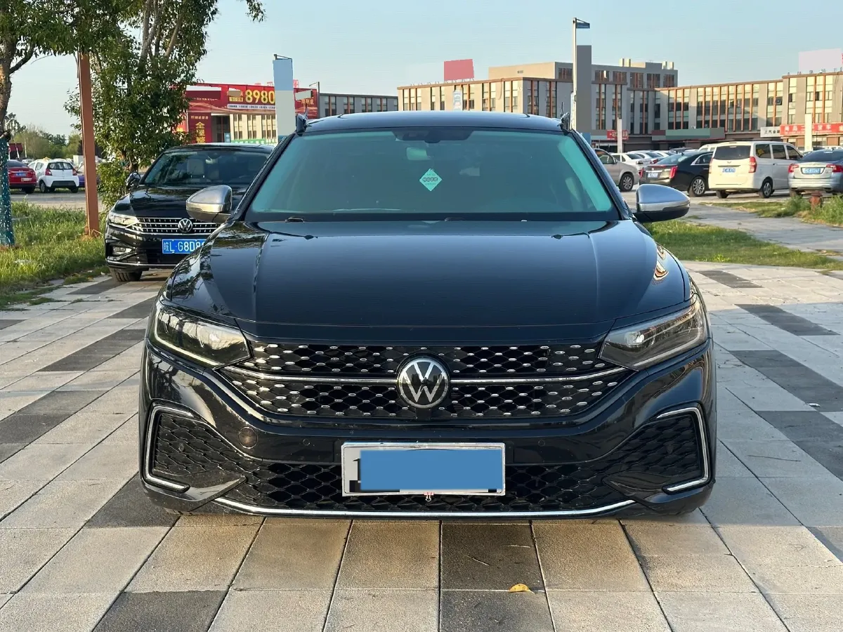 2023 Volkswagen Passat 2.0T 186HP L4 7DCT,autocango,china used car exporter,china ev exporter,chinese used car exporter,chinese used ev exporter