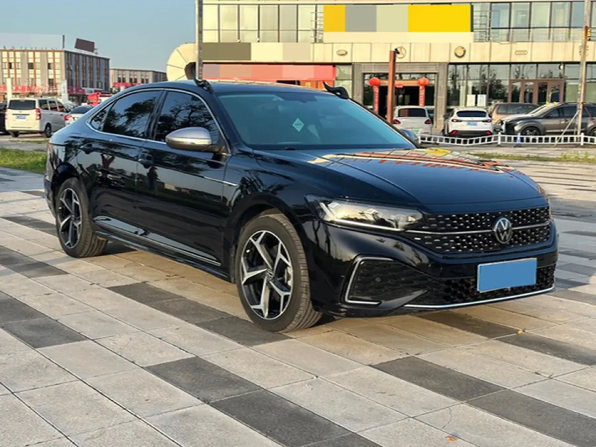 2023 Volkswagen Passat 2.0T 186HP L4 7DCT,autocango,china used car exporter,china ev exporter,chinese used car exporter,chinese used ev exporter