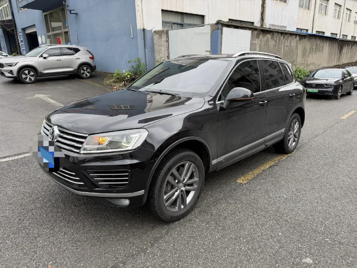 2017 Volkswagen Touareg 3.0T 320HP V6 8AT,autocango,china used car exporter,china ev exporter,chinese used car exporter,chinese used ev exporter
