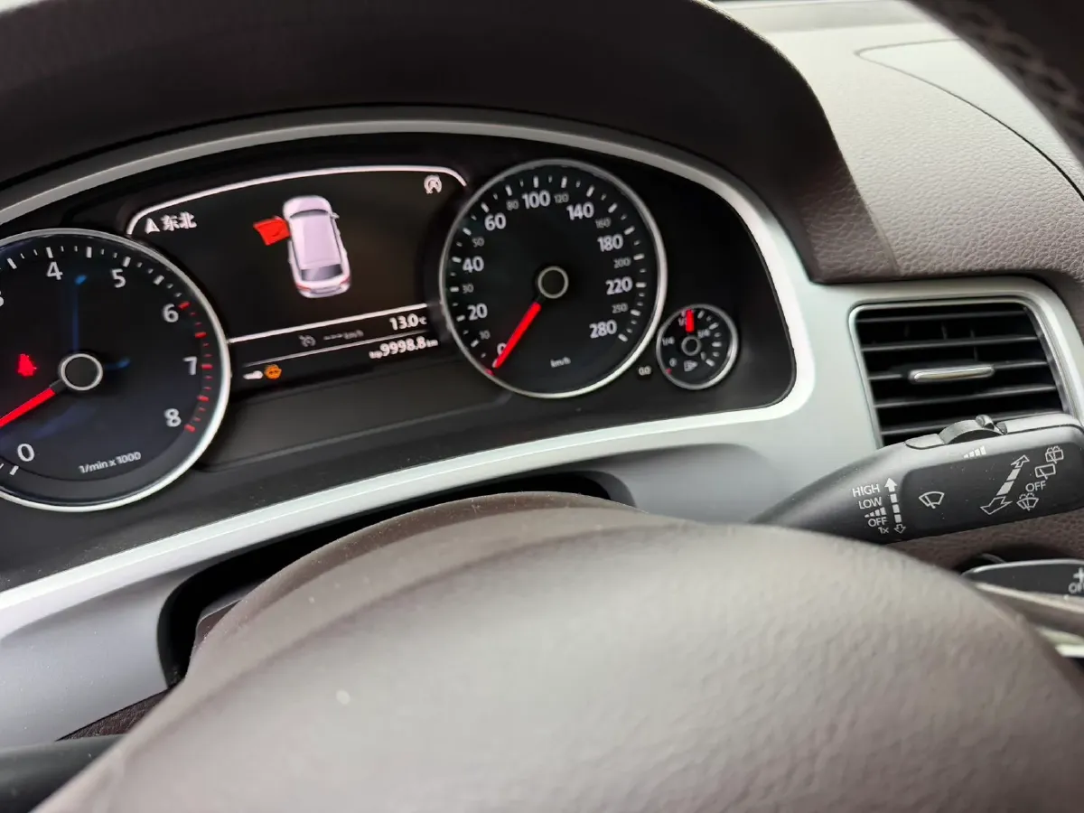 2017 Volkswagen Touareg 3.0T 320HP V6 8AT,autocango,china used car exporter,china ev exporter,chinese used car exporter,chinese used ev exporter