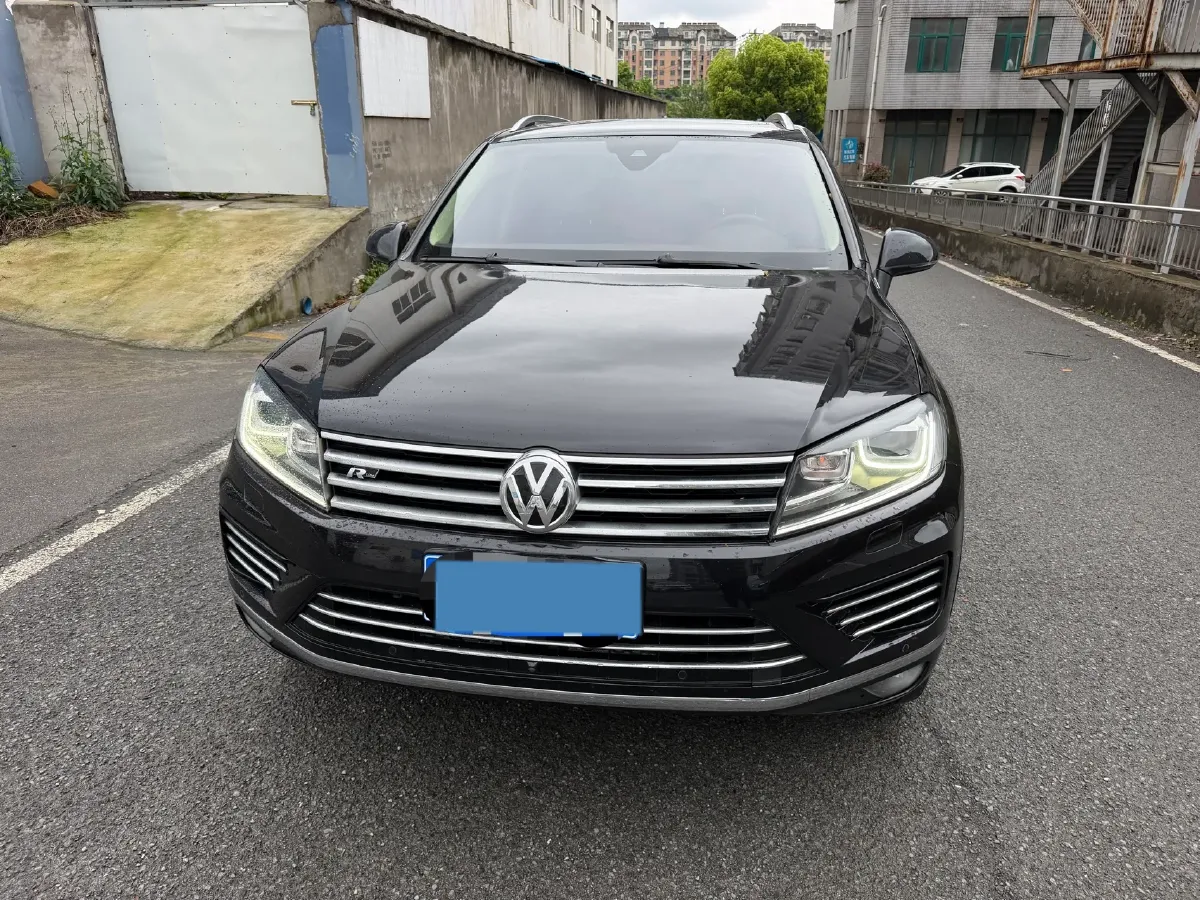 2017 Volkswagen Touareg 3.0T 320HP V6 8AT,autocango,china used car exporter,china ev exporter,chinese used car exporter,chinese used ev exporter
