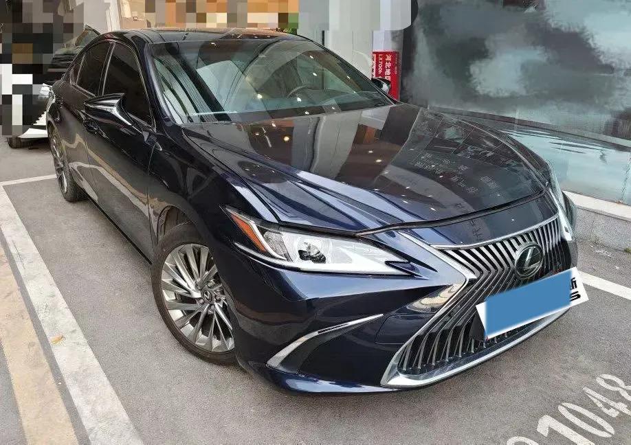 2018 Lexus ES 2.0L 167HP L4 6AT,autocango,china used car exporter,china ev exporter,chinese used car exporter,chinese used ev exporter