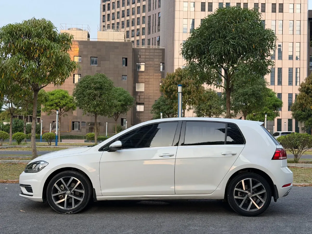 2020 Volkswagen Golf 1.4T 150HP L4 7DCT,autocango,china used car exporter,china ev exporter,chinese used car exporter,chinese used ev exporter