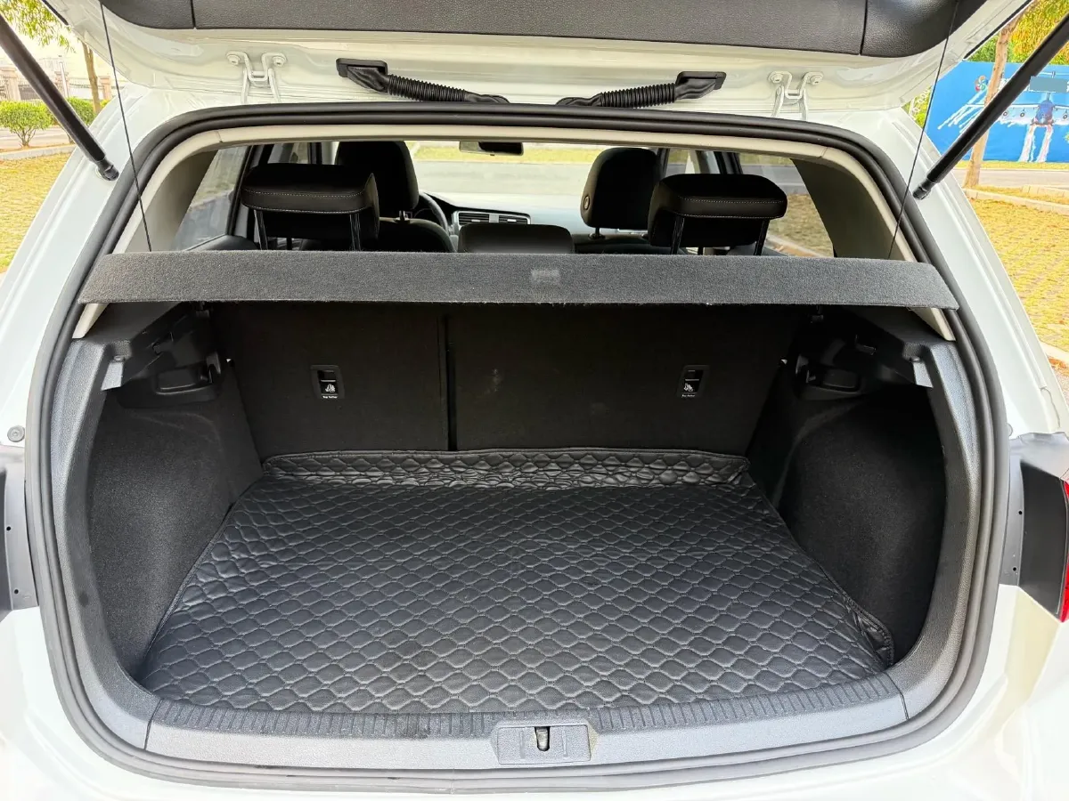 2020 Volkswagen Golf 1.4T 150HP L4 7DCT,autocango,china used car exporter,china ev exporter,chinese used car exporter,chinese used ev exporter