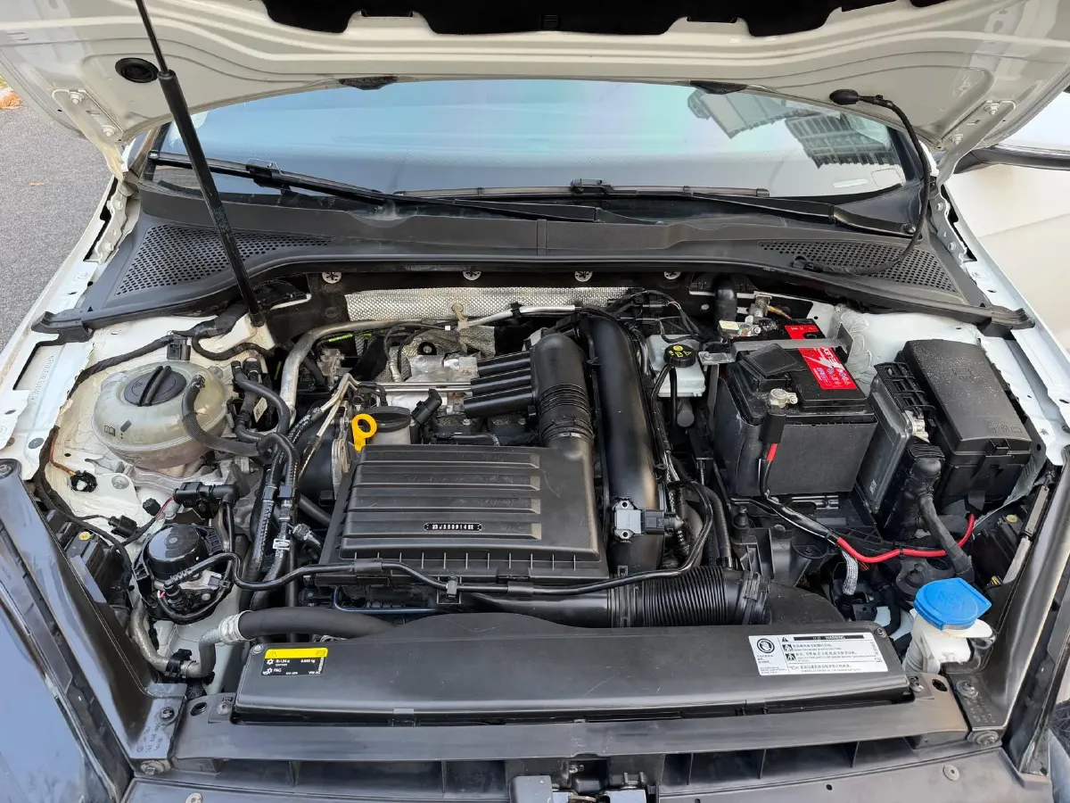 2020 Volkswagen Golf 1.4T 150HP L4 7DCT,autocango,china used car exporter,china ev exporter,chinese used car exporter,chinese used ev exporter