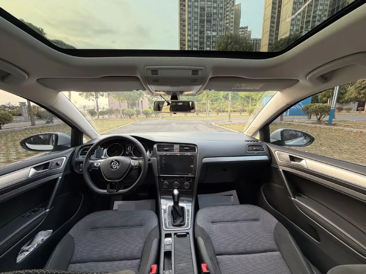 2020 Volkswagen Golf 1.4T 150HP L4 7DCT,autocango,china used car exporter,china ev exporter,chinese used car exporter,chinese used ev exporter