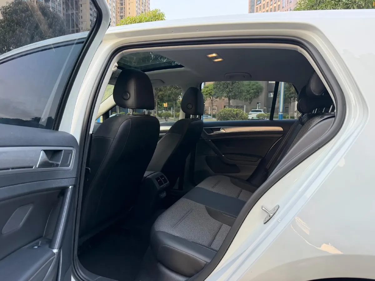 2020 Volkswagen Golf 1.4T 150HP L4 7DCT,autocango,china used car exporter,china ev exporter,chinese used car exporter,chinese used ev exporter