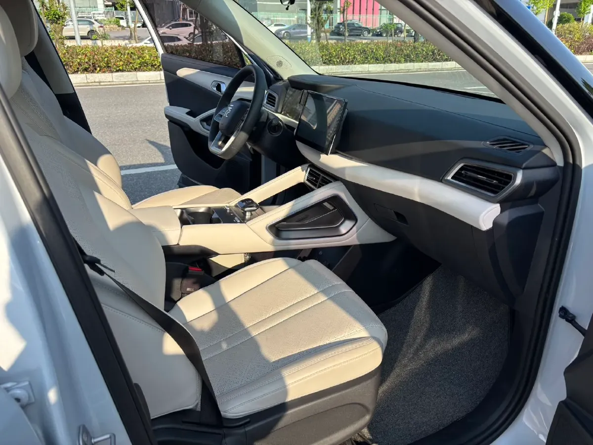 2024 BYD YuanUP BEV 45.12KWH,autocango,china used car exporter,china ev exporter,chinese used car exporter,chinese used ev exporter