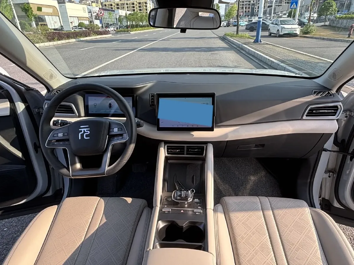 2024 BYD YuanUP BEV 45.12KWH,autocango,china used car exporter,china ev exporter,chinese used car exporter,chinese used ev exporter