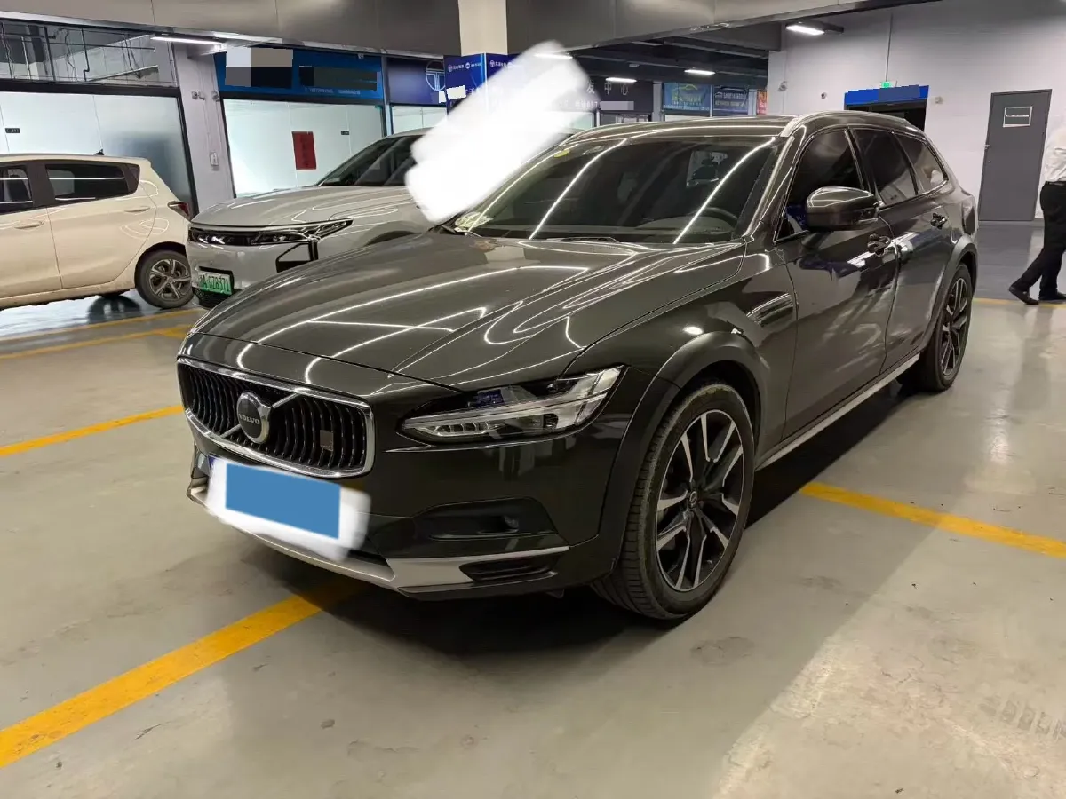 2021 Volvo V90 2.0T 250HP L4 8AT,autocango,china used car exporter,china ev exporter,chinese used car exporter,chinese used ev exporter
