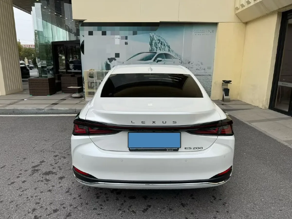 2025 Lexus ES 2.0L 173HP L4 CVT,autocango,china used car exporter,china ev exporter,chinese used car exporter,chinese used ev exporter