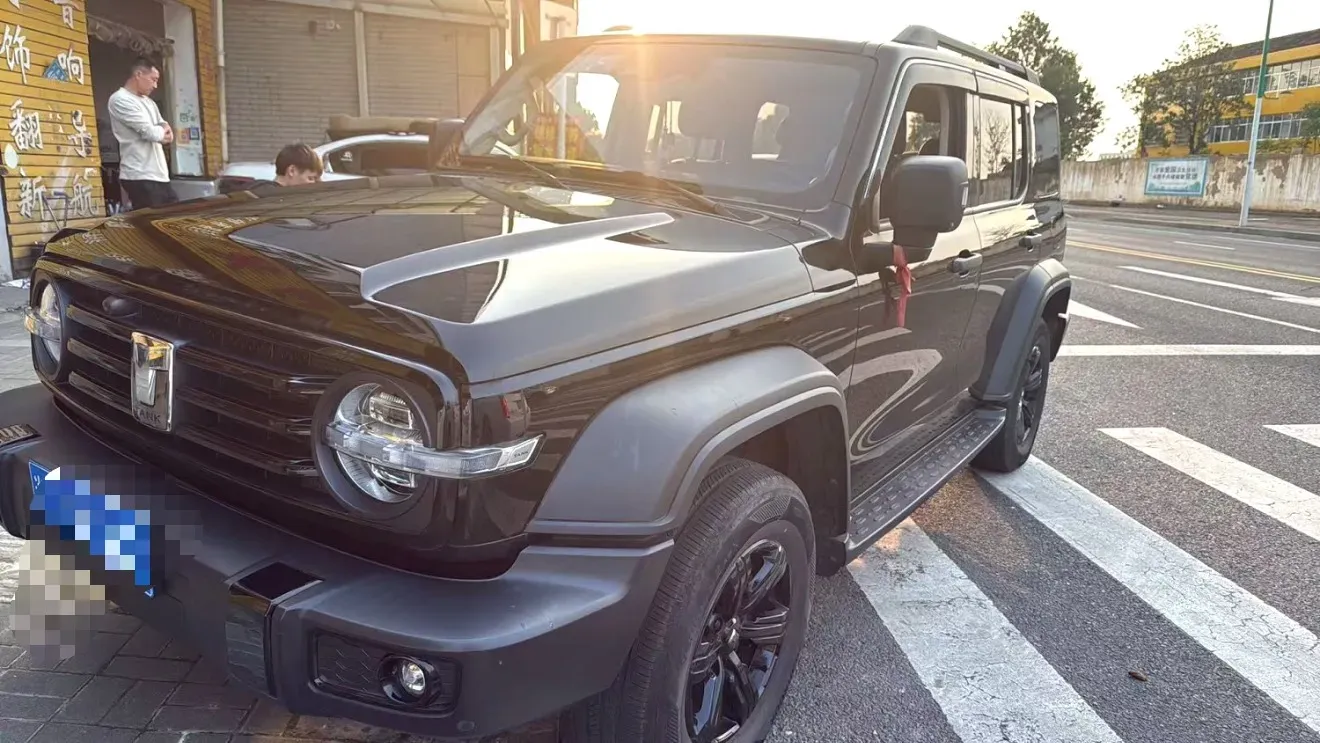 2023 Tank 300 2.0T 227HP L4 8AT,autocango,china used car exporter,china ev exporter,chinese used car exporter,chinese used ev exporter