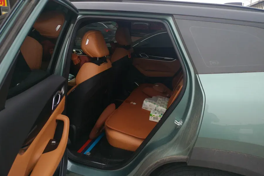 2025 Geely StarRay 1.5T 181HP L4 7DCT,autocango,china used car exporter,china ev exporter,chinese used car exporter,chinese used ev exporter