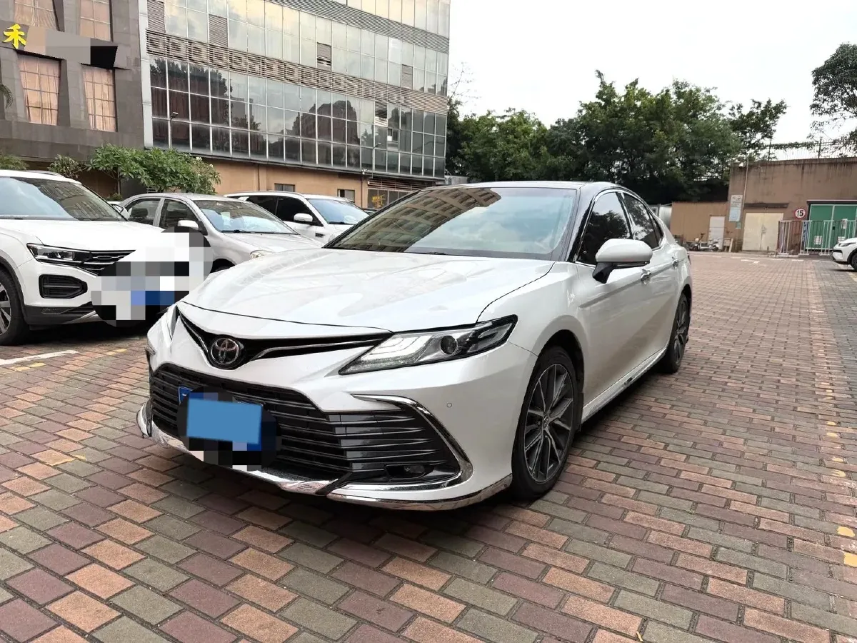 2023 Toyota Camry 2.5L 207HP L4 8AT,autocango,china used car exporter,china ev exporter,chinese used car exporter,chinese used ev exporter