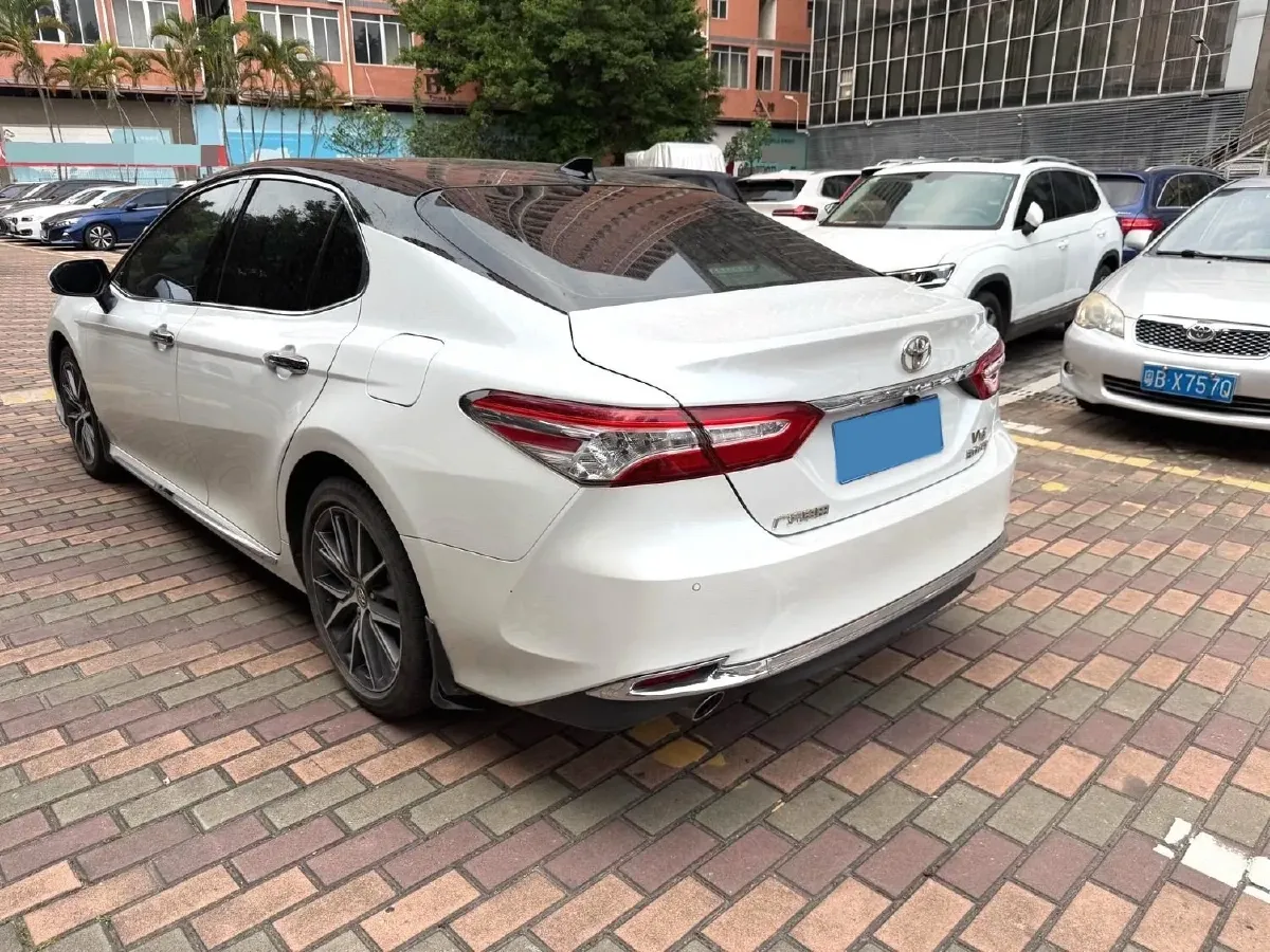 2023 Toyota Camry 2.5L 207HP L4 8AT,autocango,china used car exporter,china ev exporter,chinese used car exporter,chinese used ev exporter