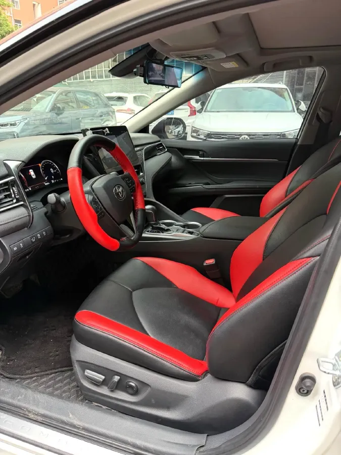 2023 Toyota Camry 2.5L 207HP L4 8AT,autocango,china used car exporter,china ev exporter,chinese used car exporter,chinese used ev exporter