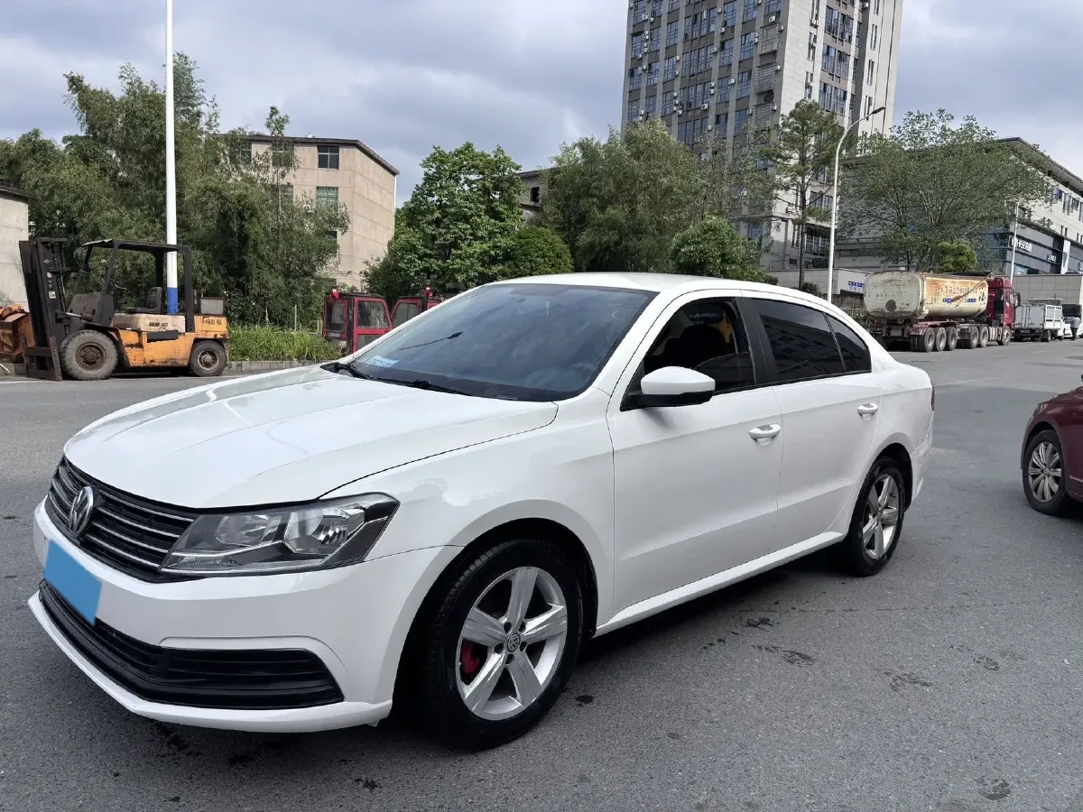 2017 Volkswagen Lavida 1.6L 110HP L4 6AT,autocango,china used car exporter,china ev exporter,chinese used car exporter,chinese used ev exporter