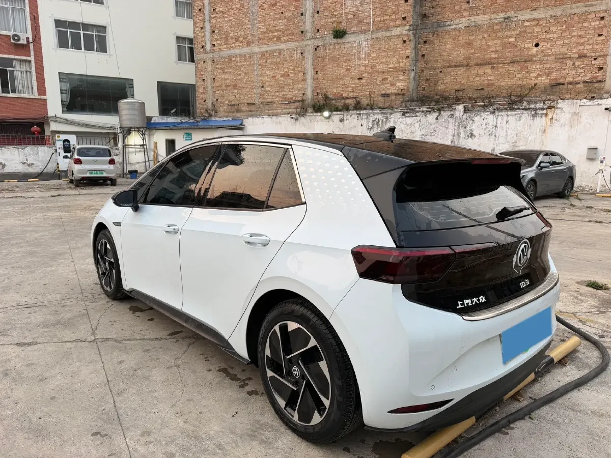 2023 Volkswagen ID.3 BEV 52.8KWH,autocango,china used car exporter,china ev exporter,chinese used car exporter,chinese used ev exporter
