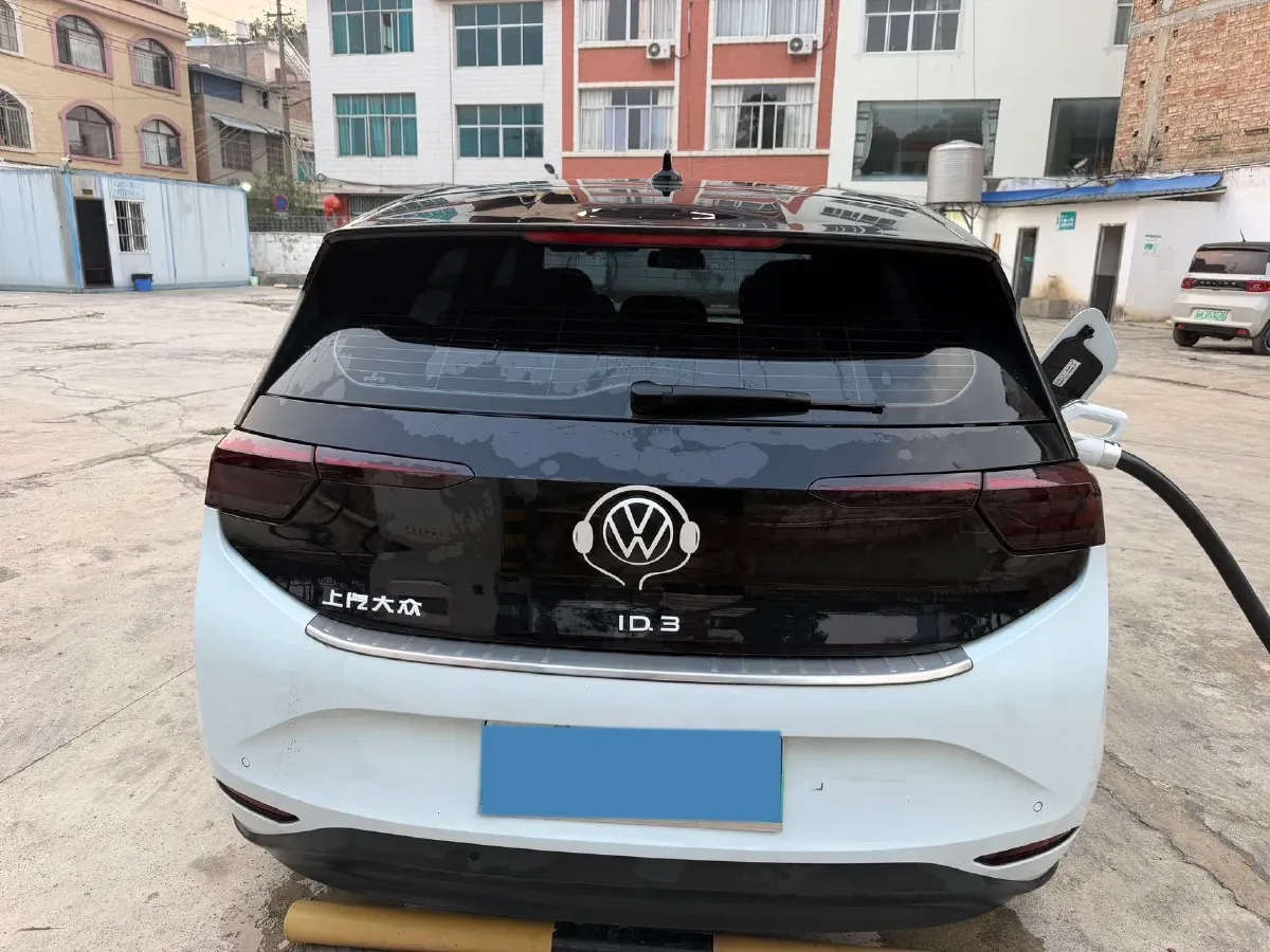 2023 Volkswagen ID.3 BEV 52.8KWH,autocango,china used car exporter,china ev exporter,chinese used car exporter,chinese used ev exporter
