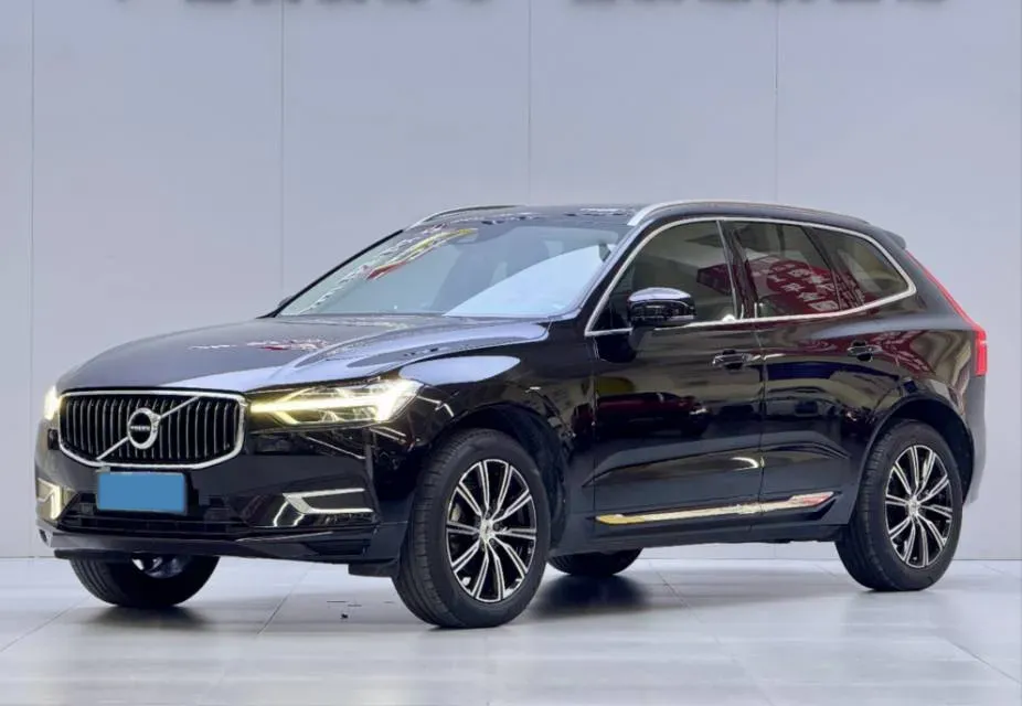 2020 Volvo XC60 2.0T 254HP L4 8AT,autocango,china used car exporter,china ev exporter,chinese used car exporter,chinese used ev exporter