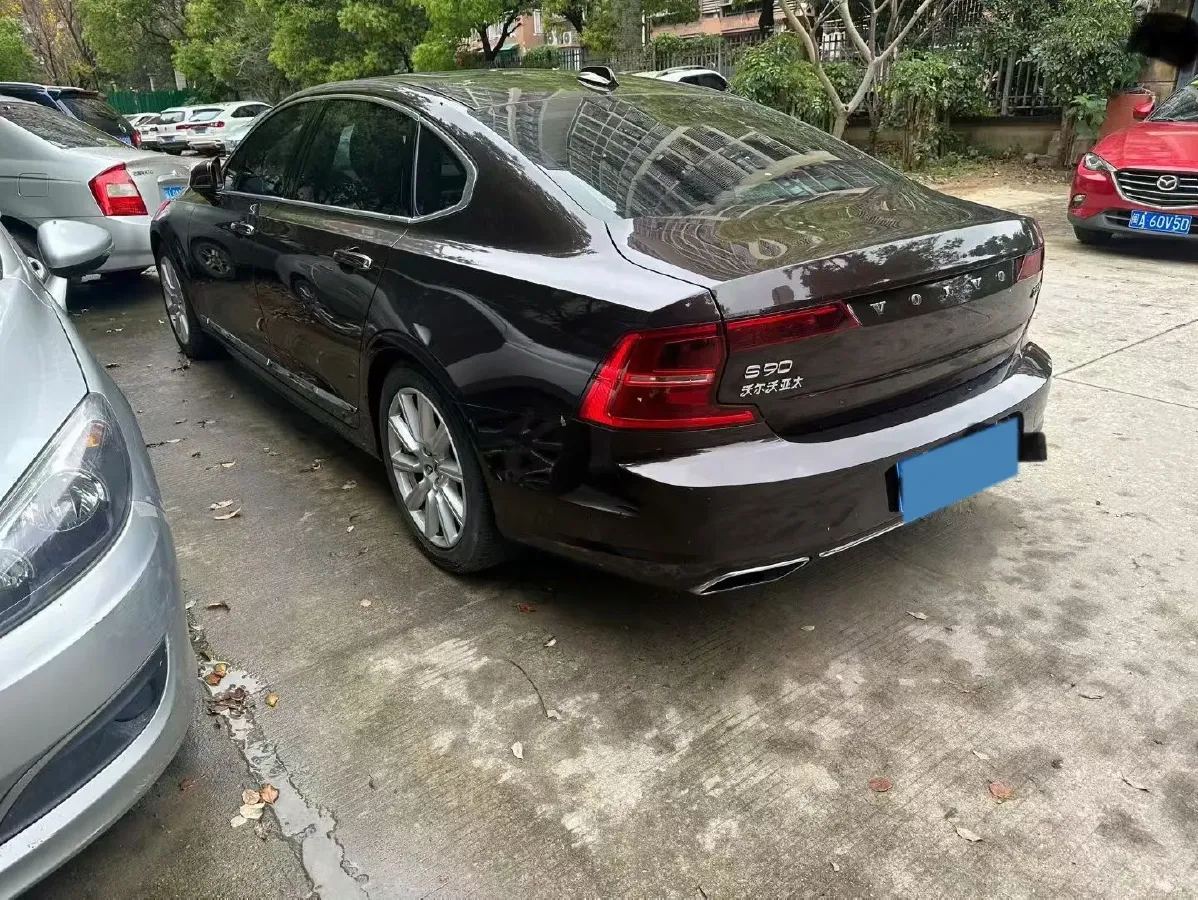 2020 Volvo S90 2.0T 254HP L4 8AT,autocango,china used car exporter,china ev exporter,chinese used car exporter,chinese used ev exporter