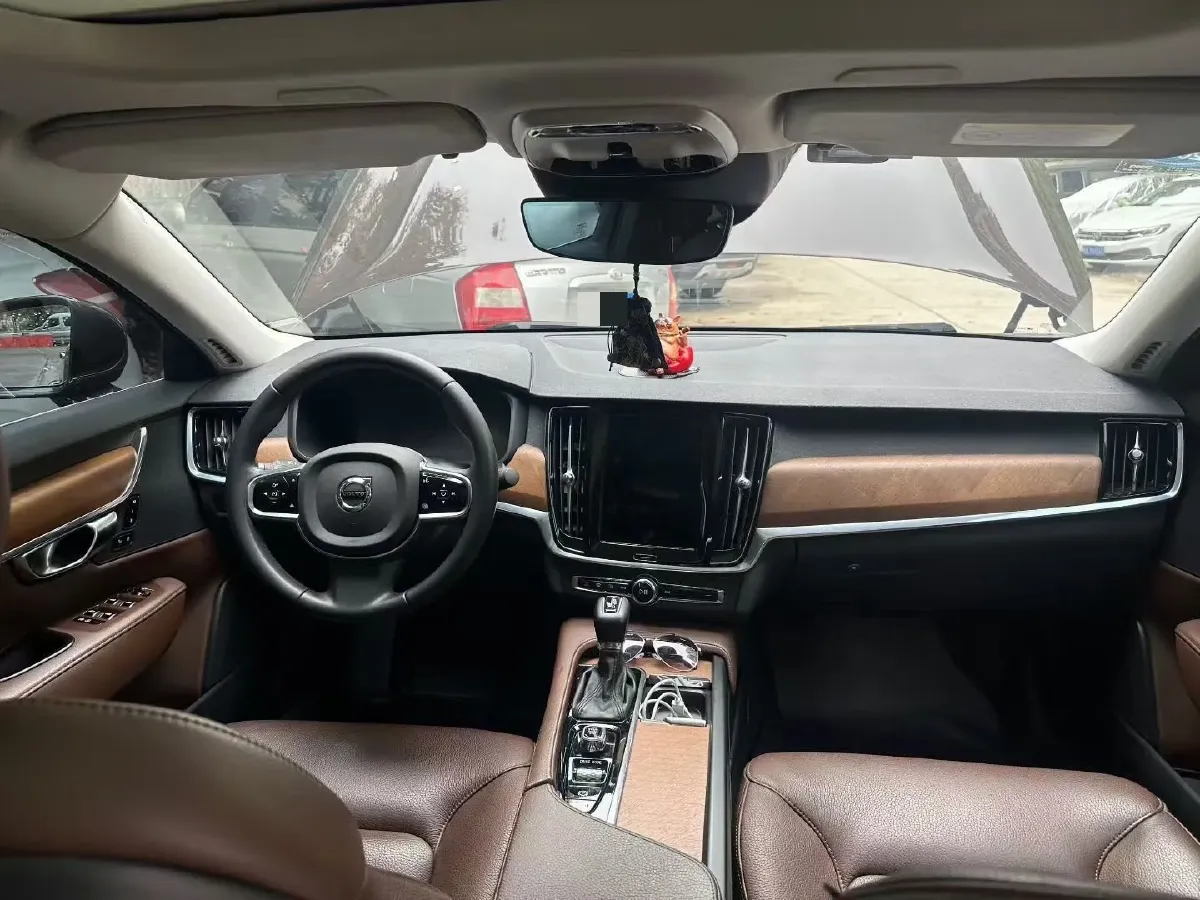 2020 Volvo S90 2.0T 254HP L4 8AT,autocango,china used car exporter,china ev exporter,chinese used car exporter,chinese used ev exporter