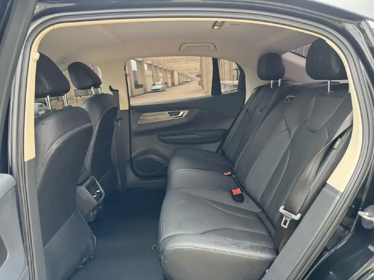 2022 HongQi E-QM5 BEV 56KWH,autocango,china used car exporter,china ev exporter,chinese used car exporter,chinese used ev exporter