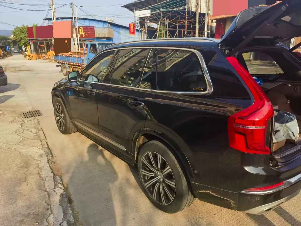 2021 Volvo XC90 2.0T 299HP L4 8AT,autocango,china used car exporter,china ev exporter,chinese used car exporter,chinese used ev exporter