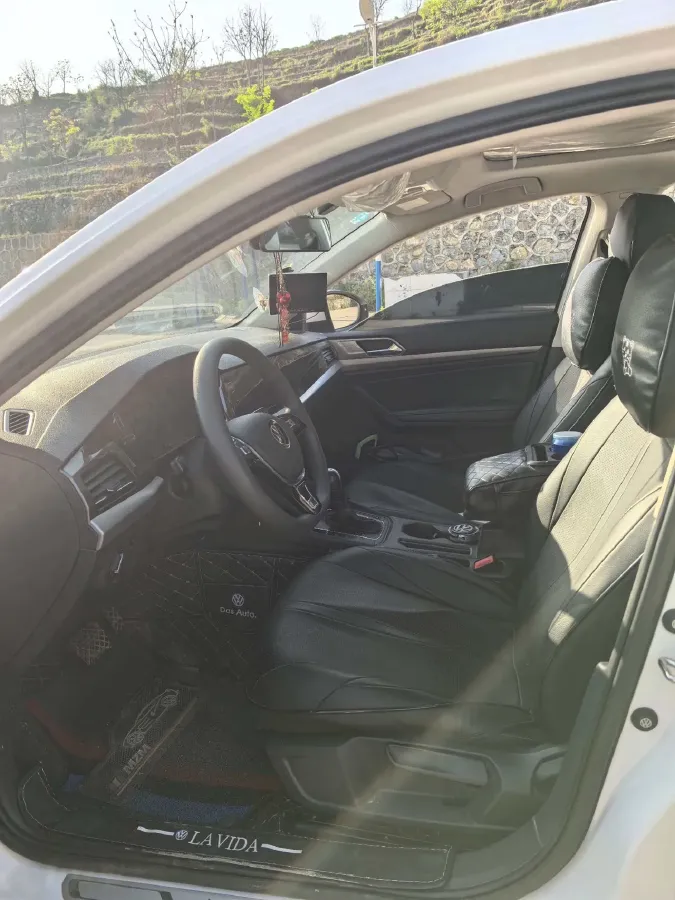2021 Volkswagen Lavida 1.4T 150HP L4 7DCT,autocango,china used car exporter,china ev exporter,chinese used car exporter,chinese used ev exporter