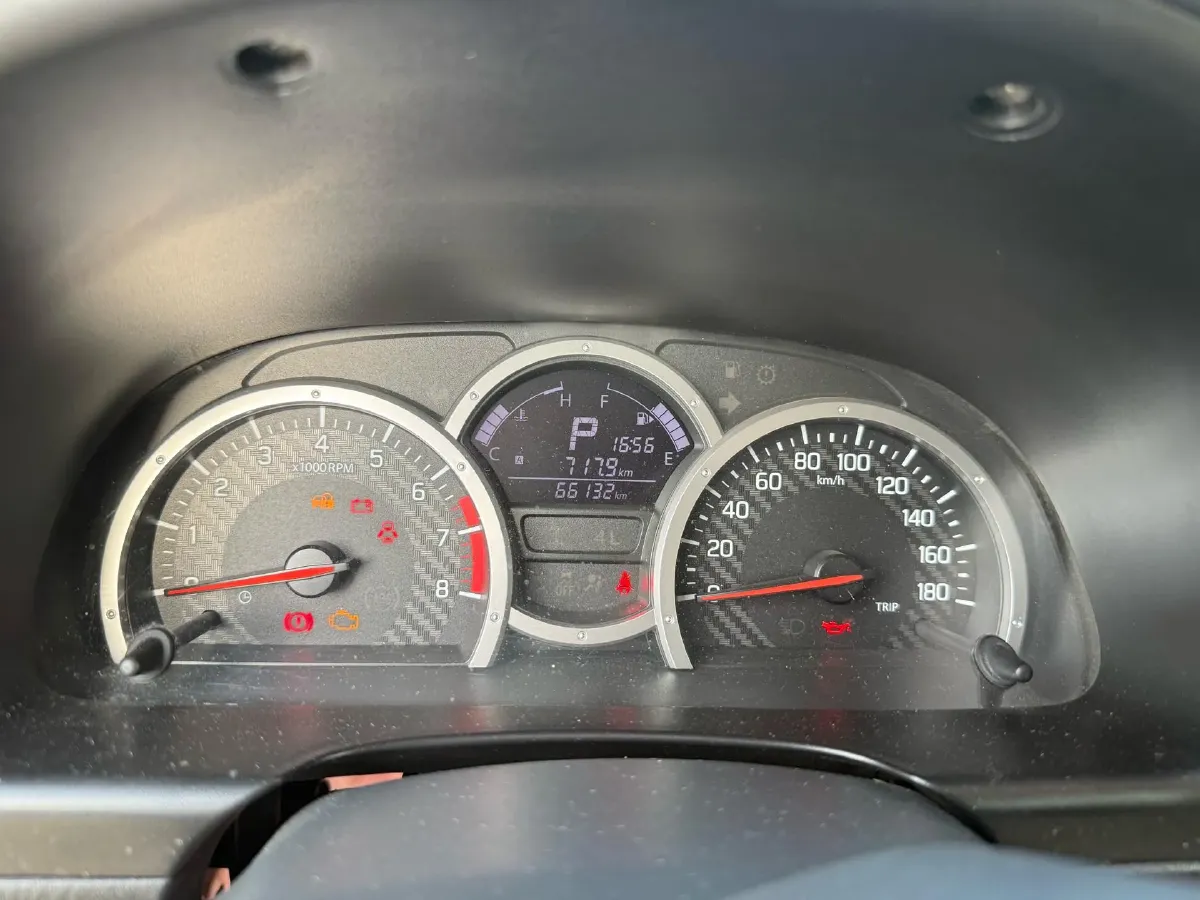 2015 Suzuki Jimny 1.3L 85HP L4 4AT,autocango,china used car exporter,china ev exporter,chinese used car exporter,chinese used ev exporter