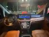 2023 HongQi HQ9 2.0T 252HP L4 8AT