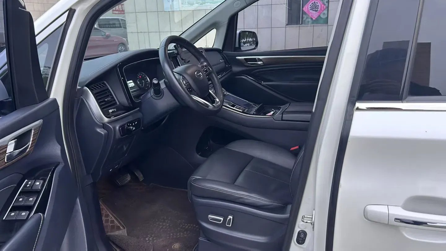 2021 GAC Trumpchi M8 2.0T 252HP L4 8AT,autocango,china used car exporter,china ev exporter,chinese used car exporter,chinese used ev exporter