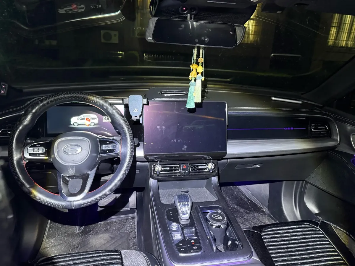 2022 GAC Trumpchi GS8 2.0T 252HP L4 8AT,autocango,china used car exporter,china ev exporter,chinese used car exporter,chinese used ev exporter