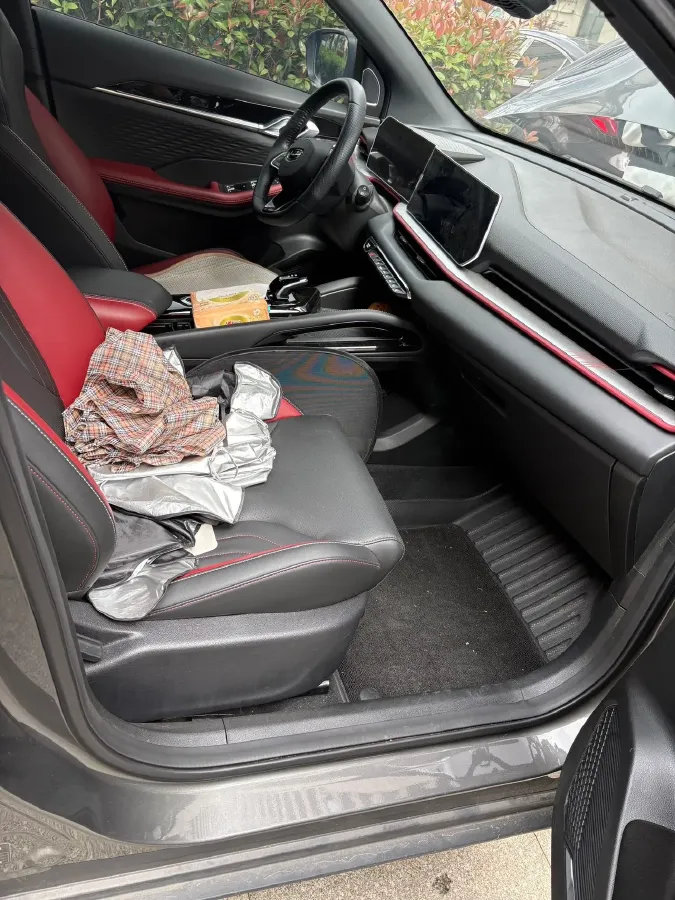 2022 Geely Coolray 1.5T 181HP L4 7DCT,autocango,china used car exporter,china ev exporter,chinese used car exporter,chinese used ev exporter