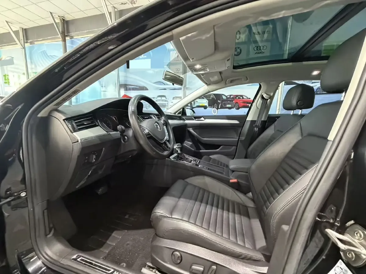 2019 Chevrolet Malibu XL 2.0T 241HP L4 9AT,autocango,china used car exporter,china ev exporter,chinese used car exporter,chinese used ev exporter