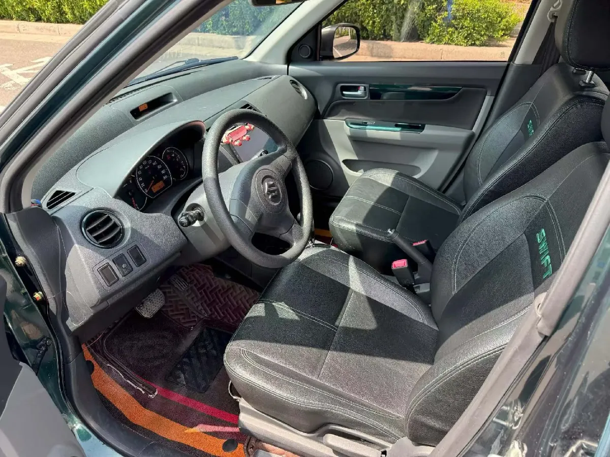 2016 Suzuki Swift 1.5L 103HP L4 4AT,autocango,china used car exporter,china ev exporter,chinese used car exporter,chinese used ev exporter